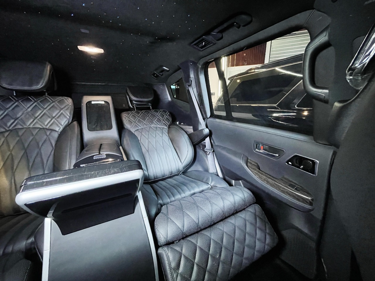 Barugzai VIP Toyota Land Cruiser